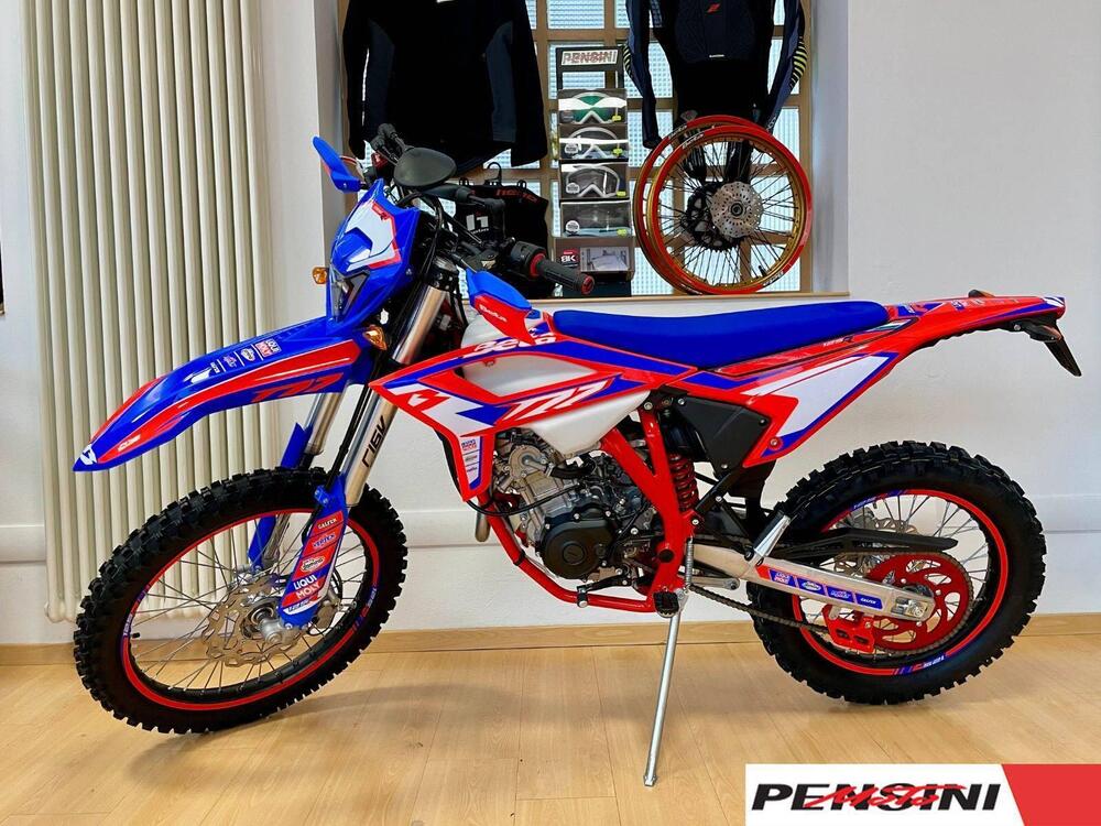 Betamotor RR 125 4T Enduro R (2024 - 25) (2)