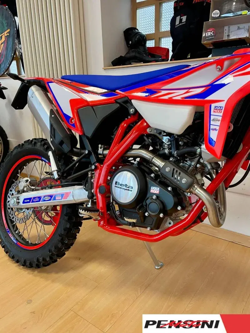 Betamotor RR 125 4T Enduro R (2024 - 26) (4)