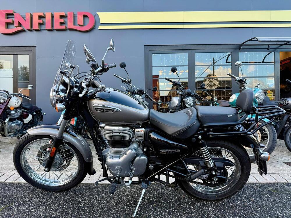 Royal Enfield Meteor 350 Supernova (2021 - 25) (5)