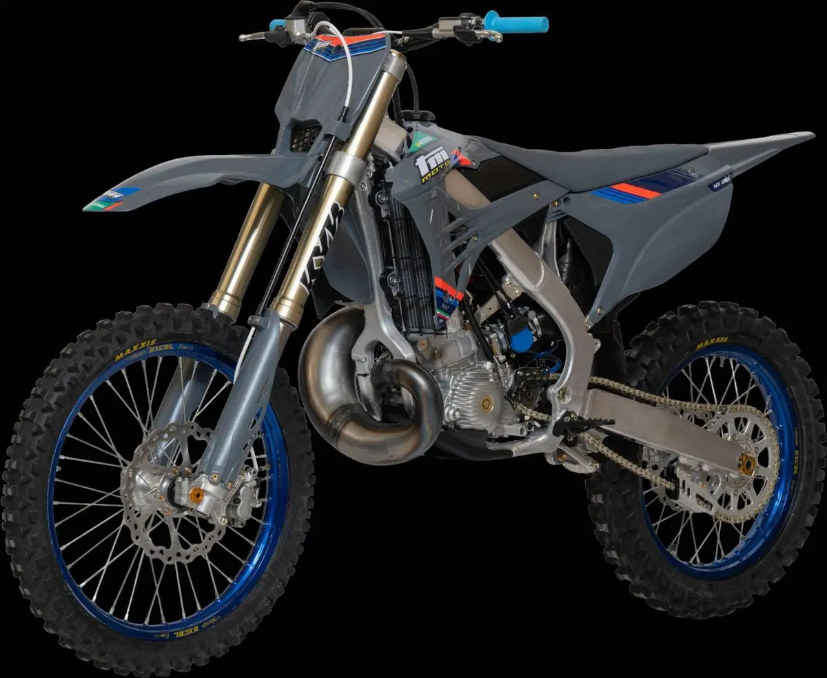 Tm Moto MX 250 ES Fi 2T (2026) (6)