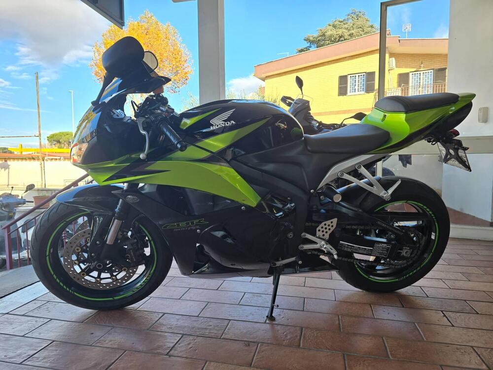 Honda CBR 600 RR (2009 - 12) (4)