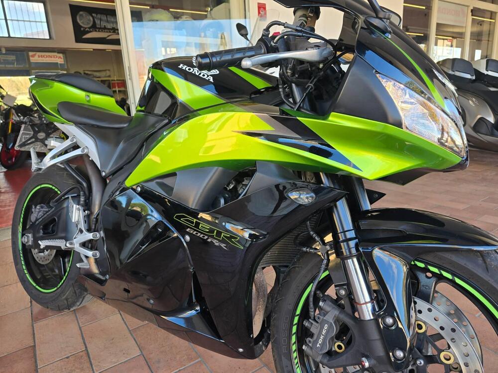 Honda CBR 600 RR (2009 - 12) (5)