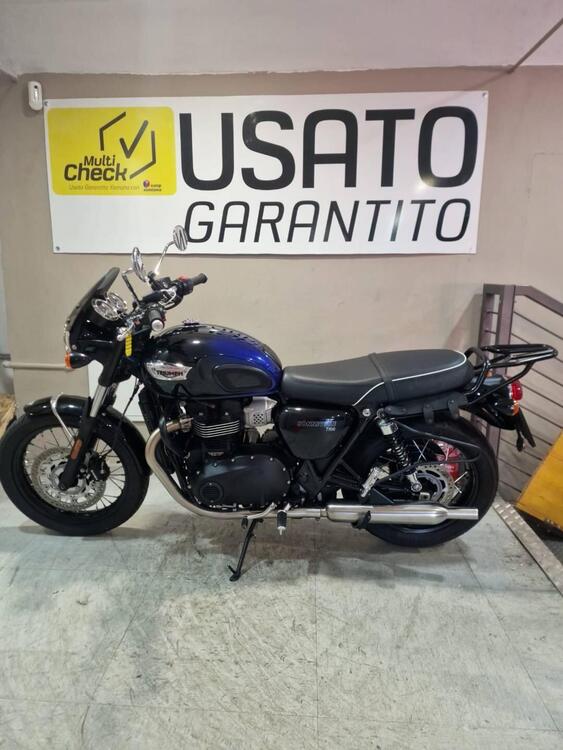 Triumph Bonneville T100 Chrome Edition (2023) (2)