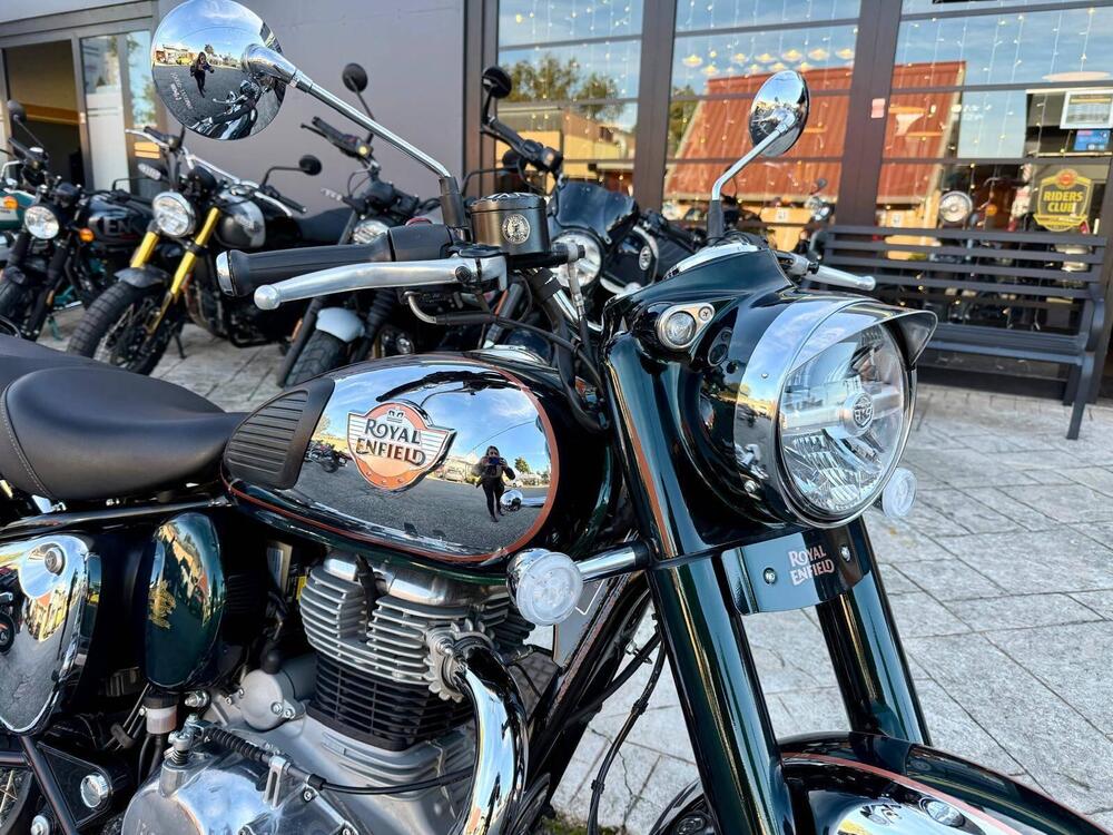 Royal Enfield Classic 350 (2021 - 25) (5)