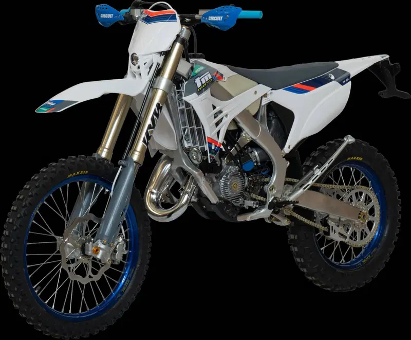 Tm Moto EN 125 ES Fi 2T (2026) (8)