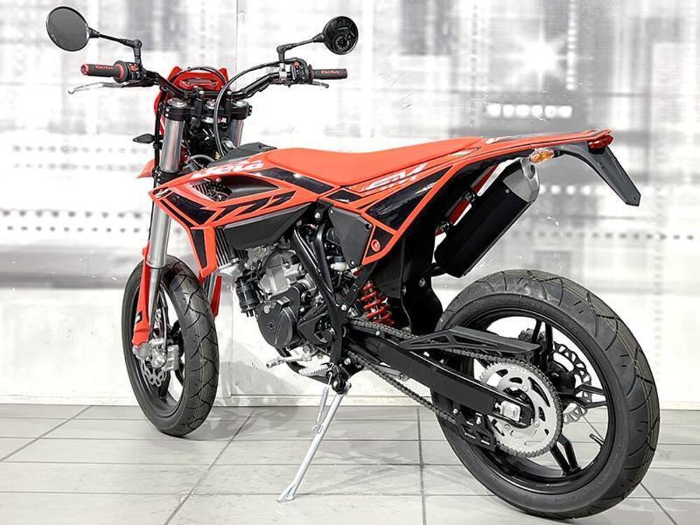 Betamotor RR 125 4T Enduro R (2024 - 25) (2)