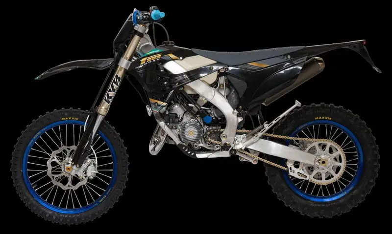 Tm Moto EN 125 ES Fi 2T (2026) (9)
