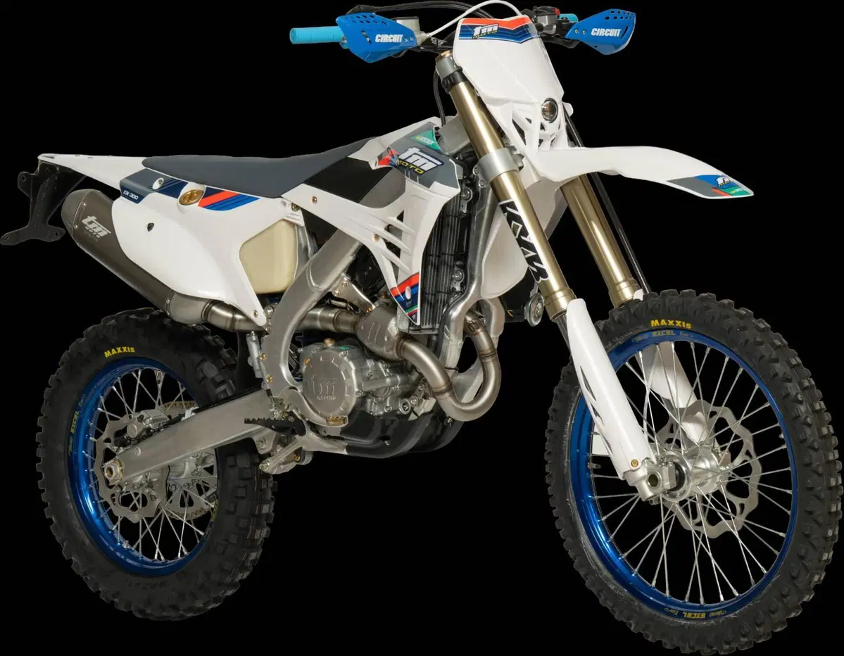 Tm Moto EN 300 ES Fi 4T (2026) (10)