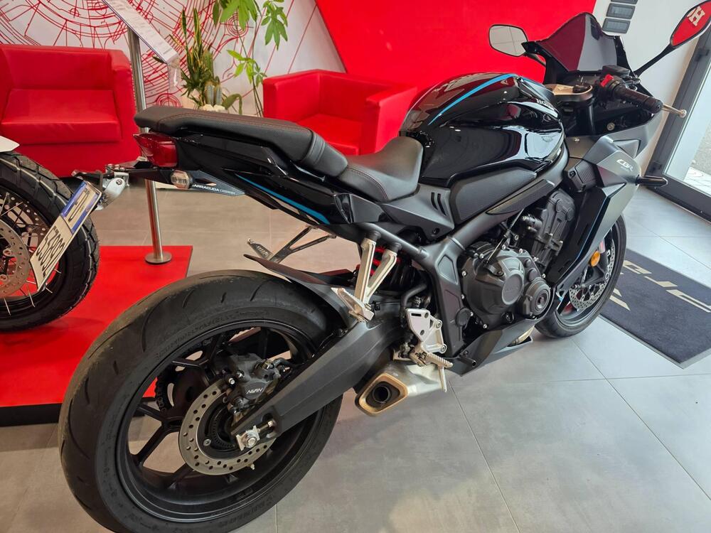 Honda CBR 650 R (2021 - 23) (5)