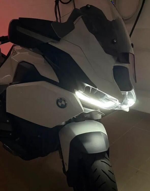 Bmw R 1300 RT (2026) (4)