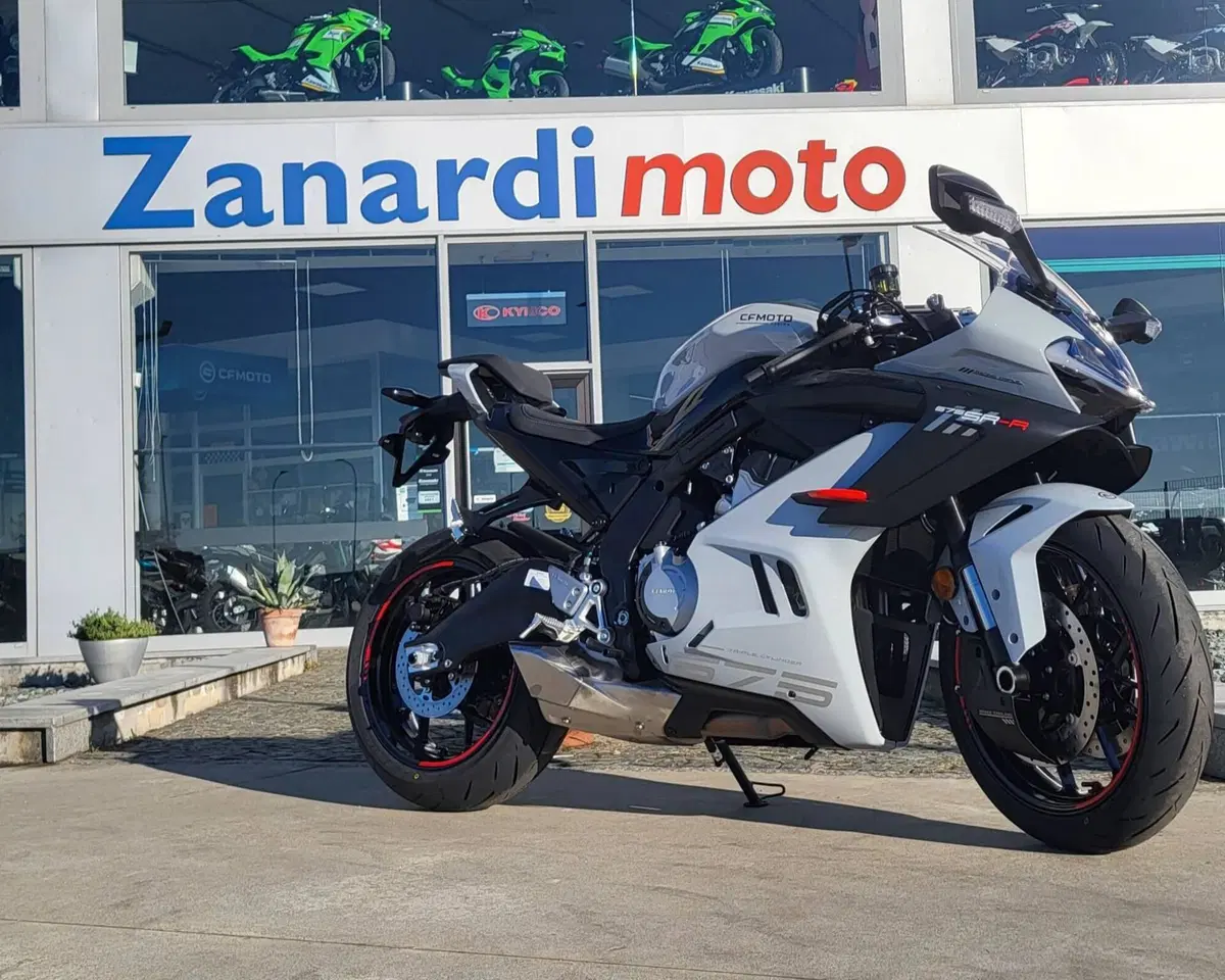 CFMOTO 675SR-R (2025 - 26)