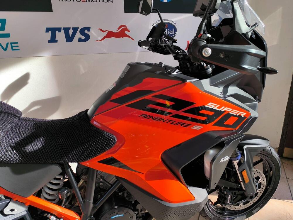 KTM 1290 Super Adventure S (2022 - 25) (3)