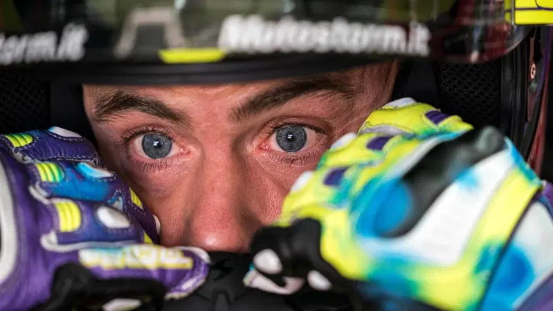 SBK 2025. Alvaro Bautista: "Con Barni avr&ograve; trattamento ufficiale (garantisce Gigi). Zavorra? Penalizza un pilota, non Ducati" [VIDEO]