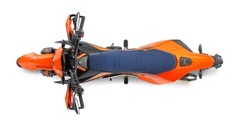 KTM 690 SMC R (2026) (4)