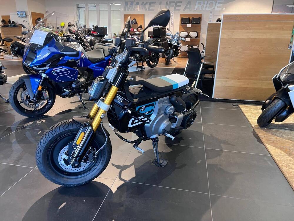 Bmw CE 02 (2024 - 25) (3)