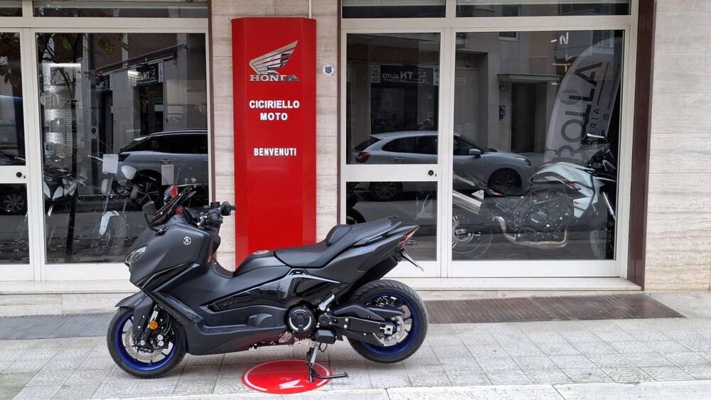 Yamaha T-Max 560 (2025) (2)