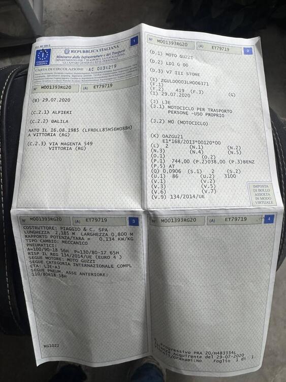 Moto Guzzi V7 III Stone S (2020) (2)