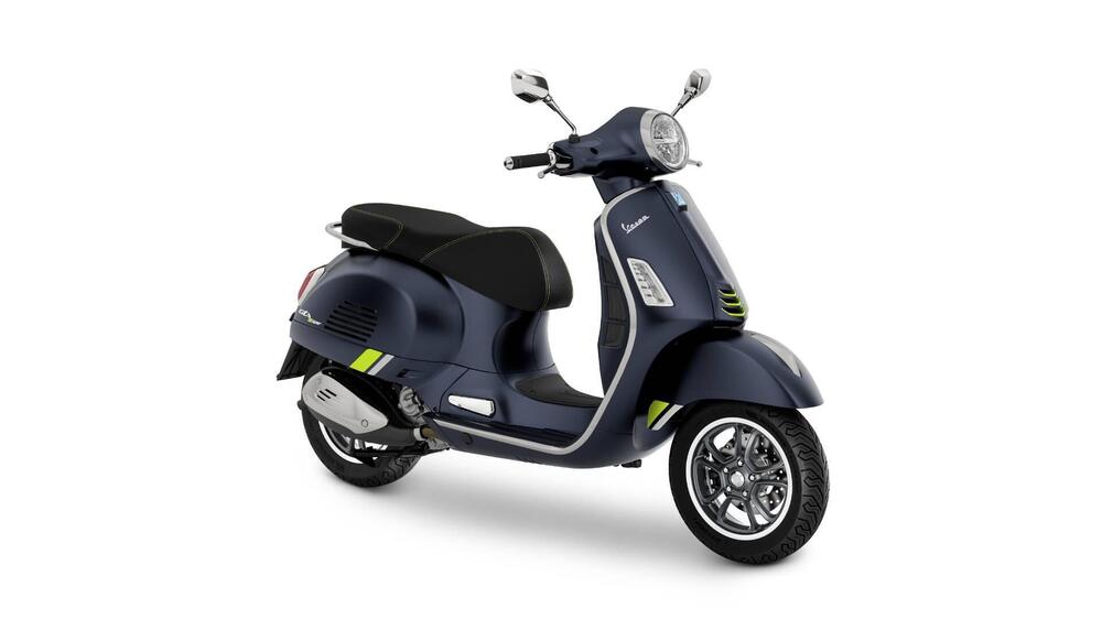 Vespa GTS 310 Super Tech (2025) (2)