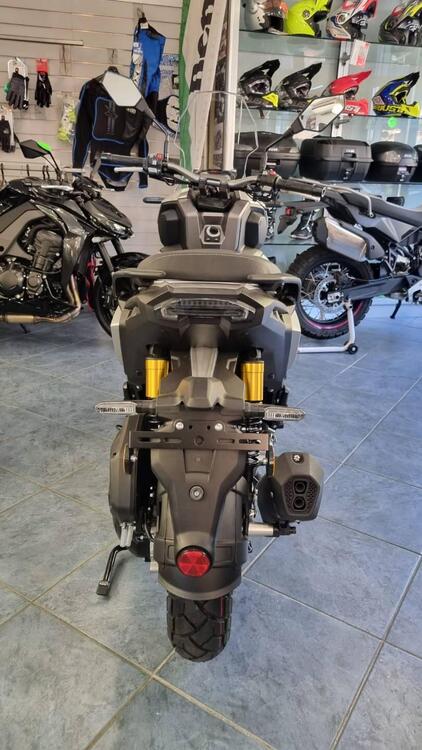 Kl Brera X 300 (2025) (4)