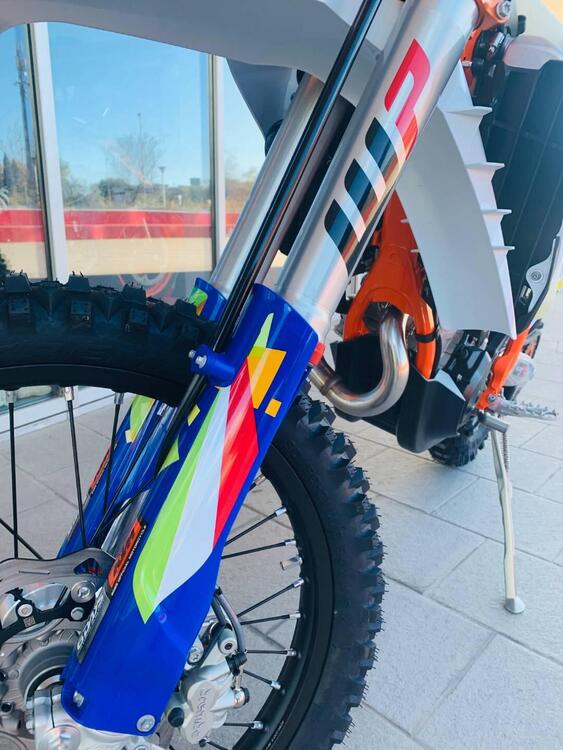 KTM 350 EXC-F 6Days (2026) (3)