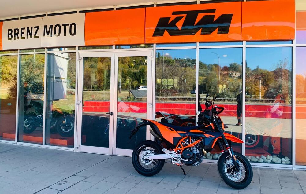 KTM 690 SMC R (2026)