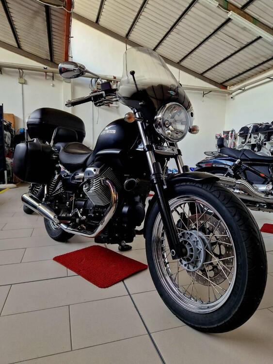 Moto Guzzi Nevada 750 Aquila Nera (2009 - 16) (2)