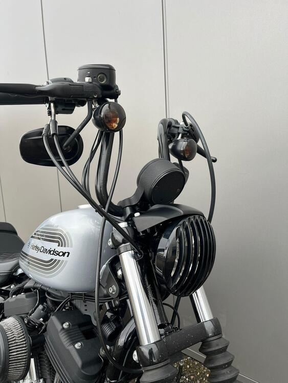 Harley-Davidson 1200 Iron (2018 - 20) - XL1200N (2)