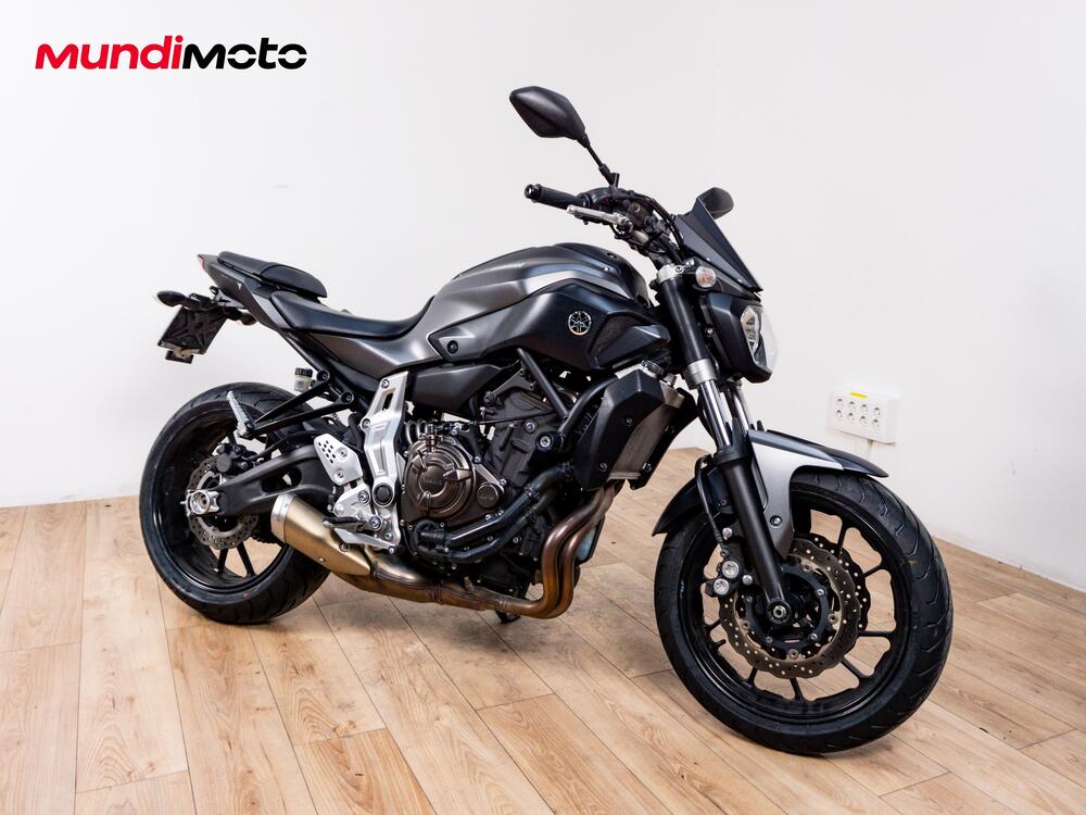 Yamaha MT-07 ABS (2014 - 16) (2)