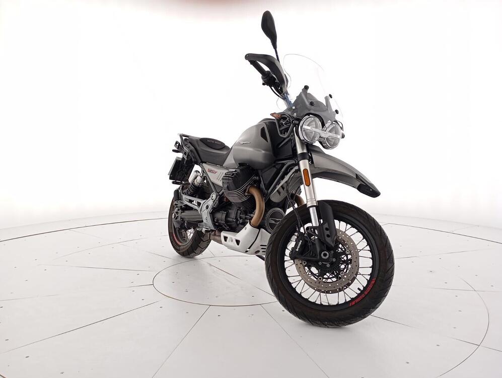 Moto Guzzi V85 TT Centenario (2021 - 22) (5)