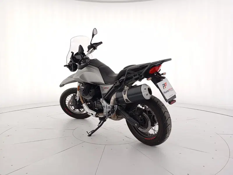 Moto Guzzi V85 TT Centenario (2021 - 22) (2)