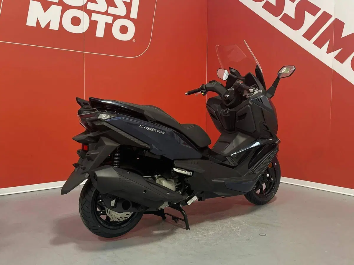 Sym CruiSym 300 E5+ (2025 - 26) (10)