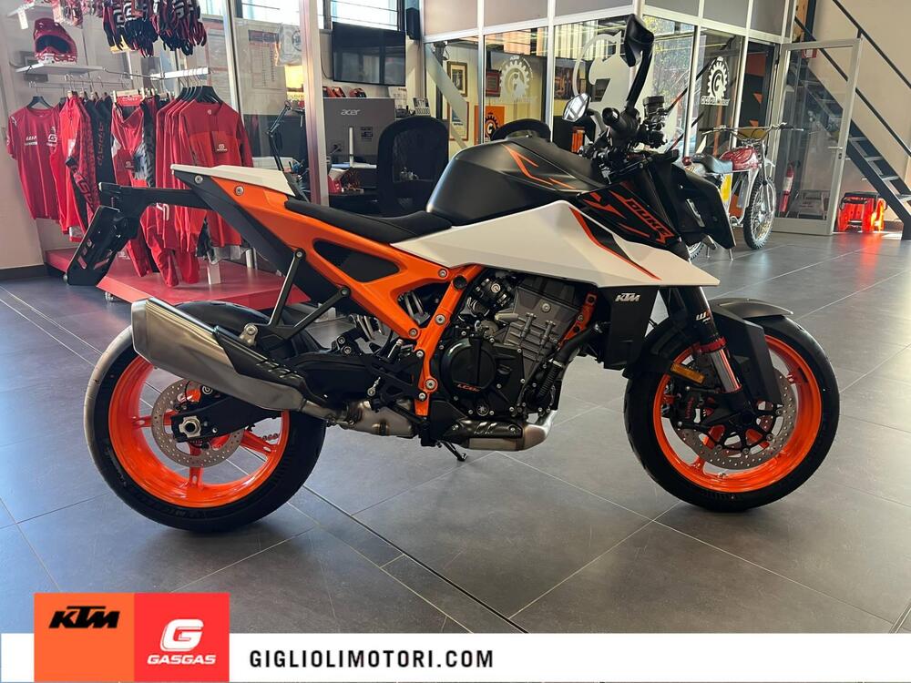 KTM 990 Duke R (2026)
