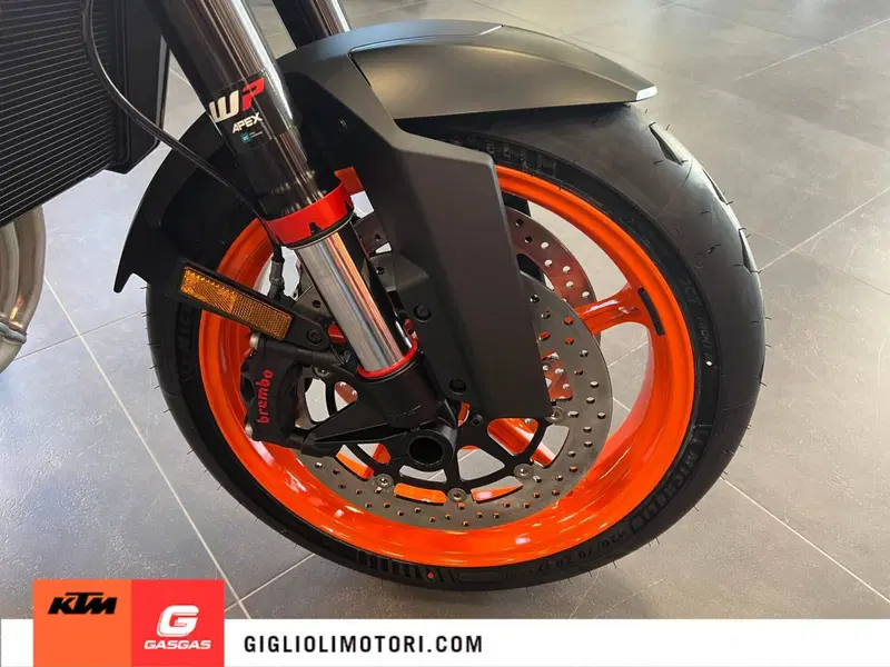 KTM 990 Duke R (2026) (7)