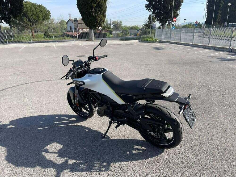 Husqvarna Vitpilen 125 (2024 - 25) (3)