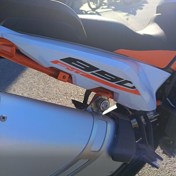 KTM 890 SMT (2023 - 26) (4)