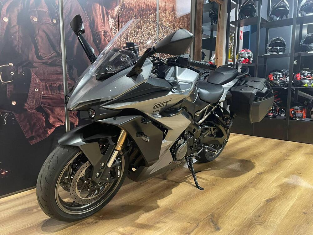 Suzuki GSX-S1000GT (2025) (2)