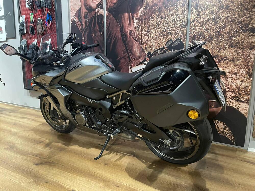 Suzuki GSX-S1000GT (2025) (4)