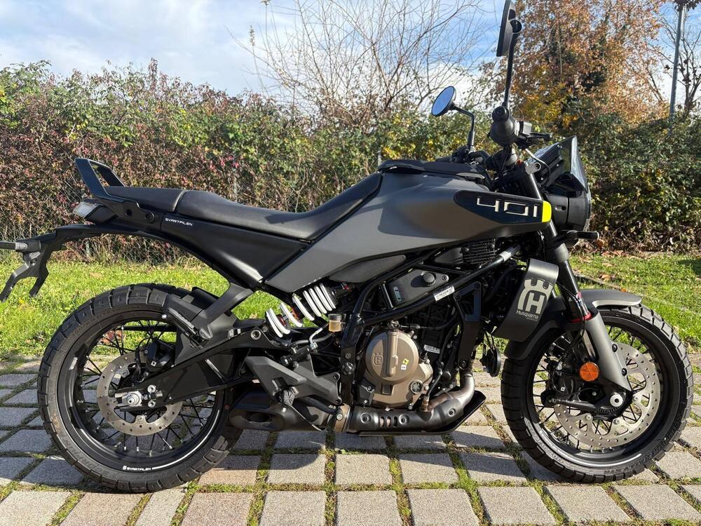 Husqvarna Svartpilen 401 (2024 - 25) (2)