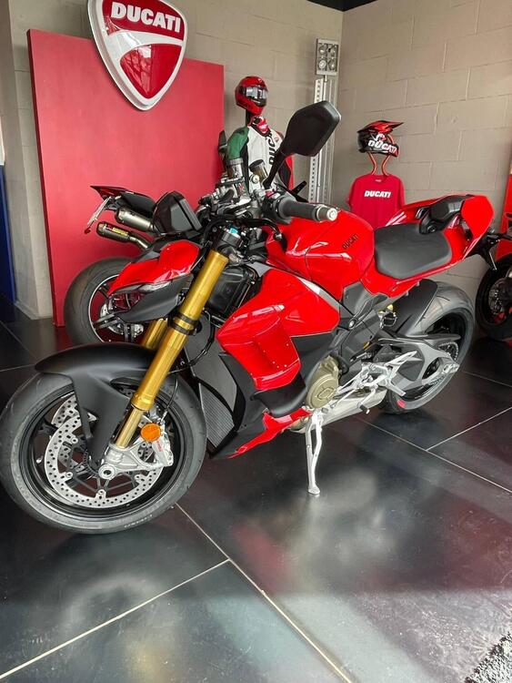 Ducati Streetfighter V4 S (2025) (5)