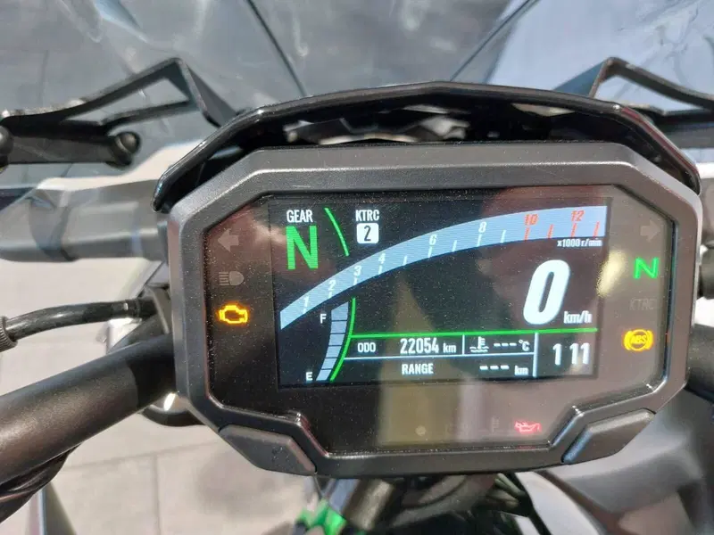 Kawasaki Z 650 (2021 - 24) (8)