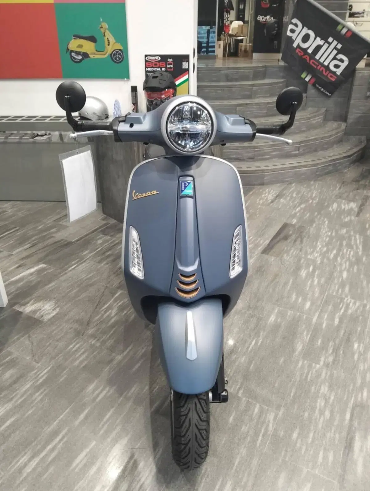Vespa Primavera 125 Officina 8 (2026) (3)