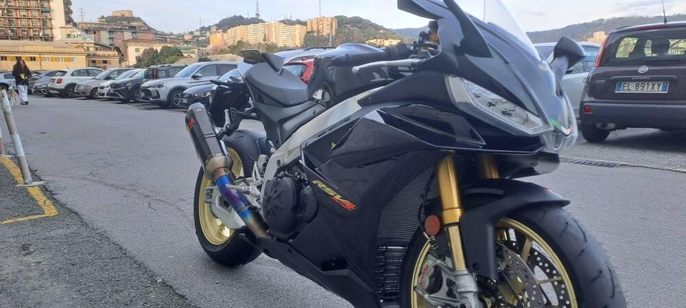 Aprilia RSV4 1100 Factory (2021 - 24) (2)
