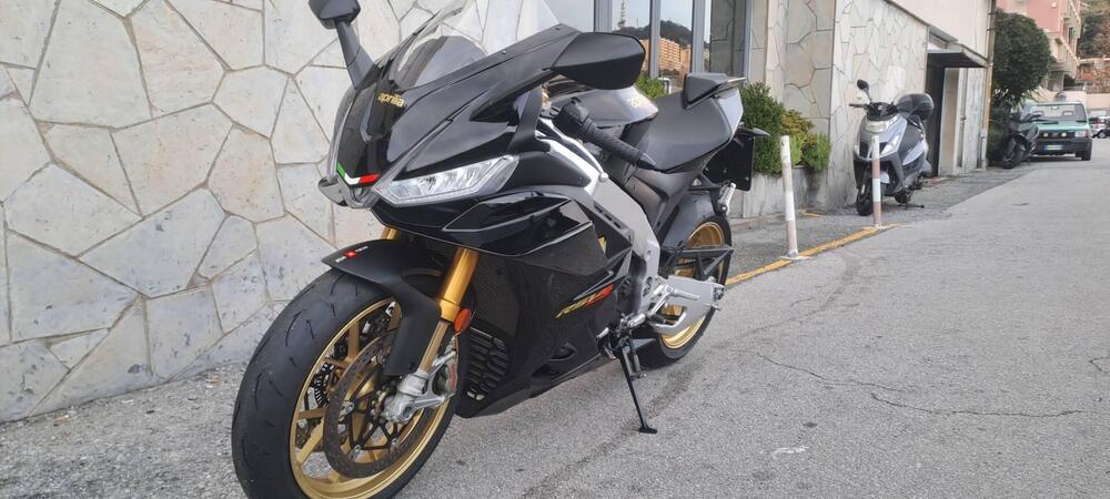 Aprilia RSV4 1100 Factory (2021 - 24) (3)