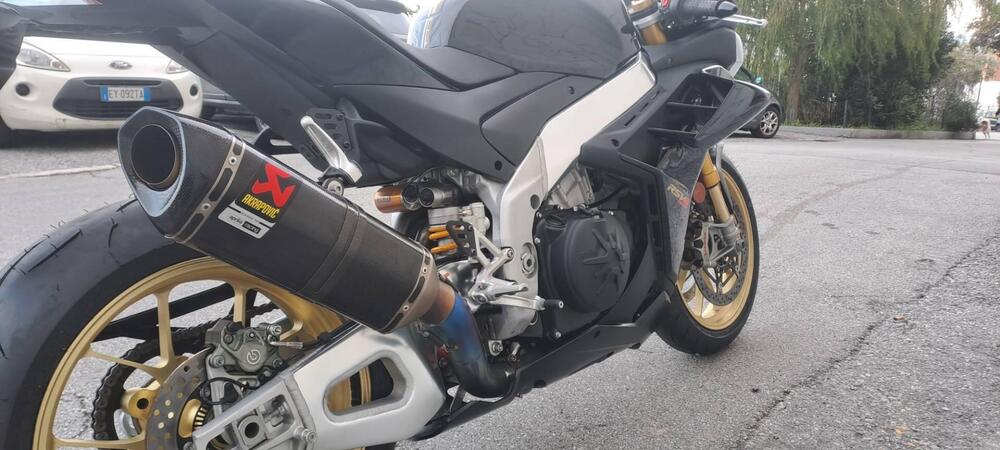 Aprilia RSV4 1100 Factory (2021 - 24) (4)