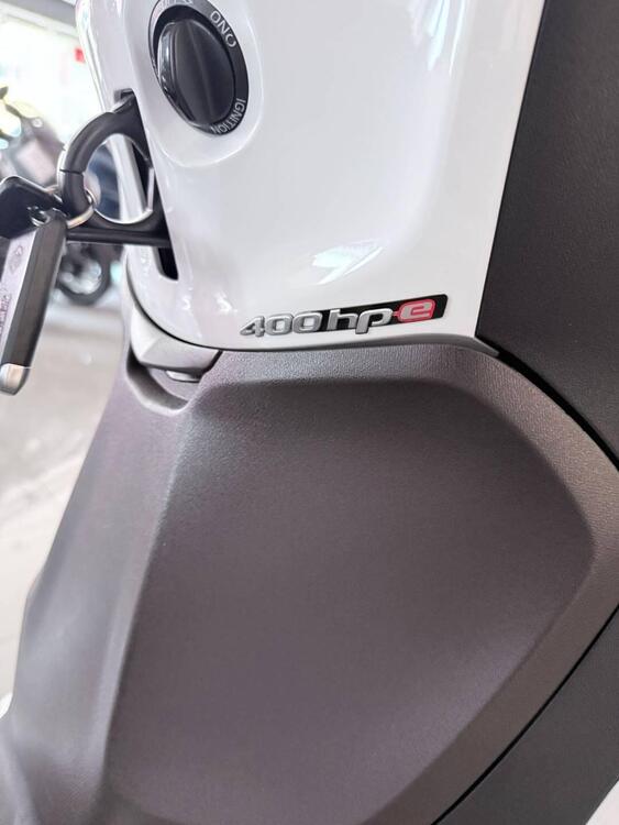 Piaggio Beverly 400 ABS-ASR (2021 - 24) (5)