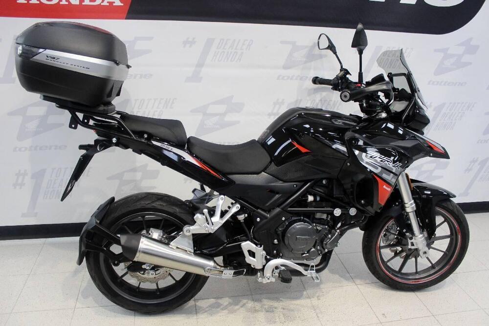 Benelli TRK 251 (2022 - 25) (2)