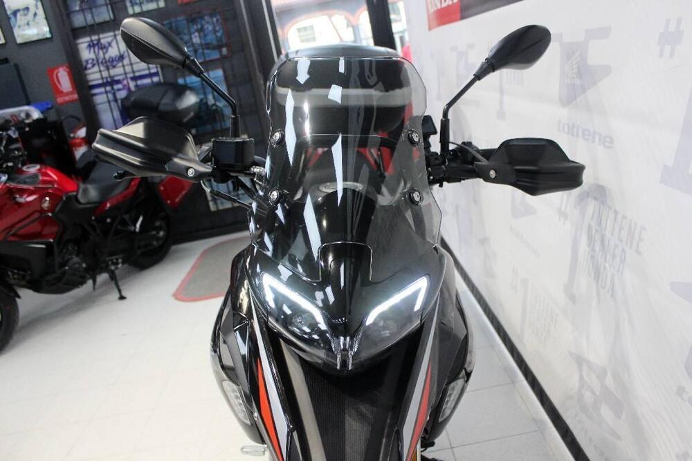Benelli TRK 251 (2022 - 25) (4)