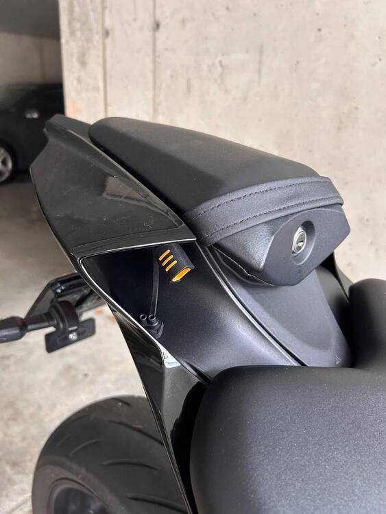 Yamaha YZF R7 (2021 - 25) (5)