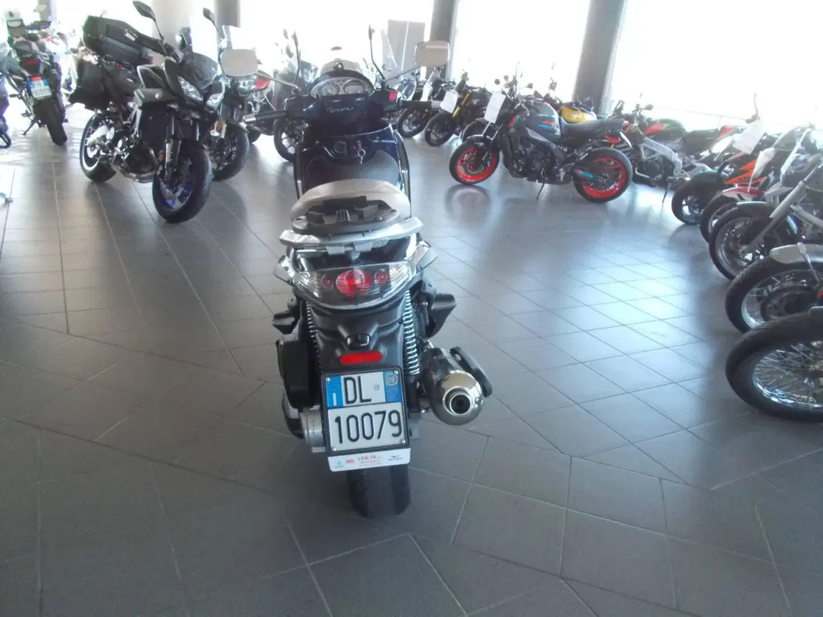 Piaggio Beverly 400 i.e. (2006 - 10) (3)
