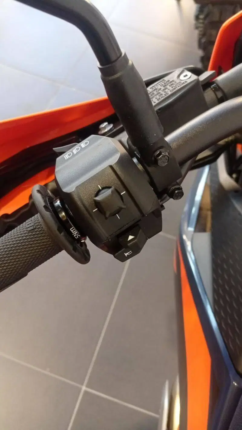 KTM 690 SMC R (2026) (6)